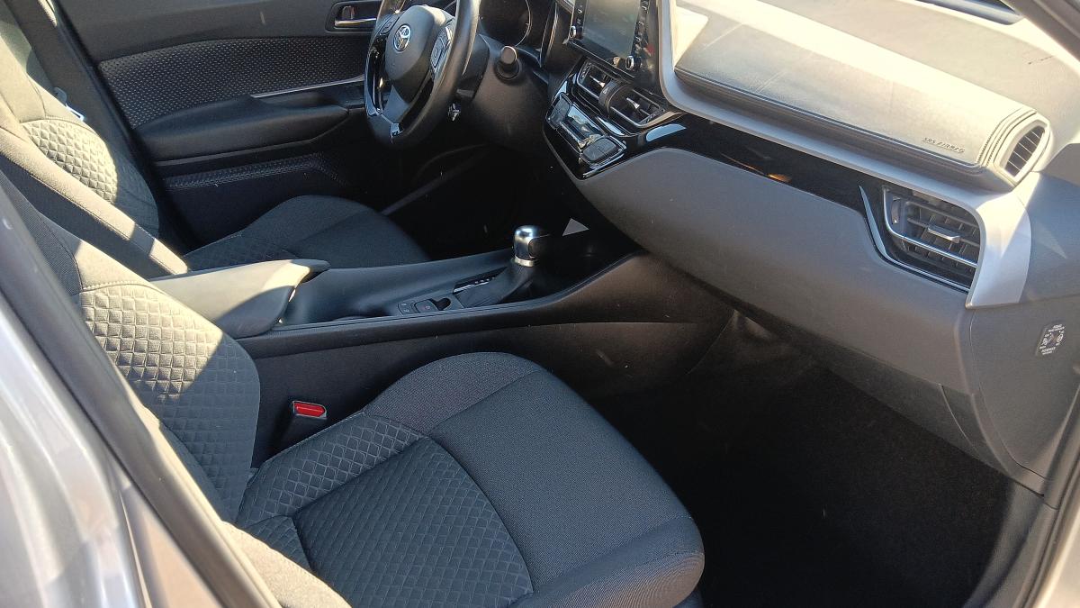 Toyota C-HR 1.8 Hybrid E-CVT Active